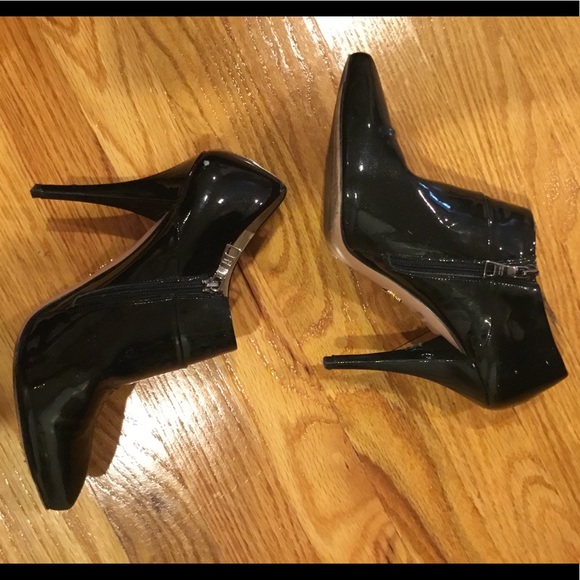Prada heeled booties - Picture 2 of 5